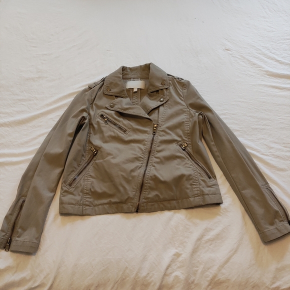Banana Republic Jackets & Blazers - Banana Republic Women's Khaki Jacket. Size XS